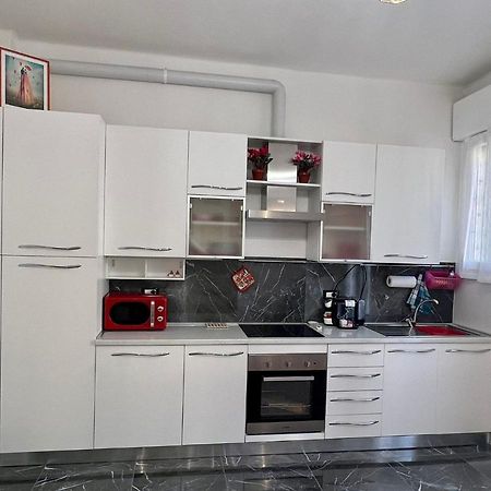 Dimora Sterlizia Zona Fiera S Donato Apartment Bologna Exterior photo